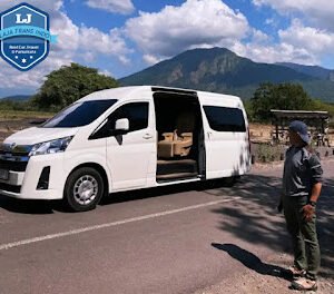 SEWA MOBIL HIACE PREMIO SIDOARJO